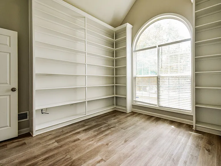 3419 Uncle Genes Way SE — Photo 12