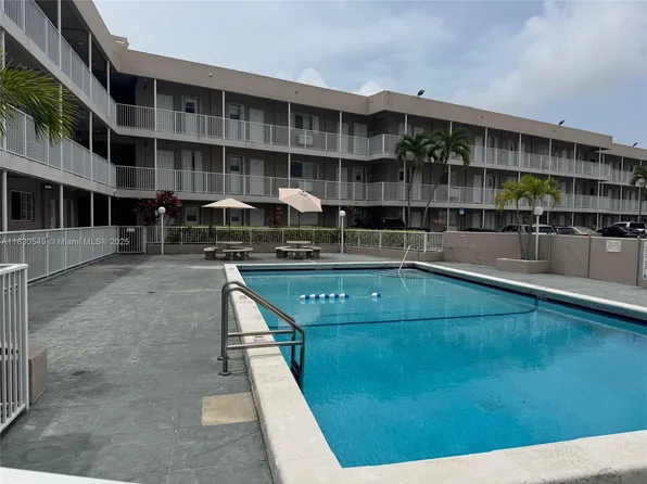 6580 Santona St #A34, Coral Gables, FL 33146