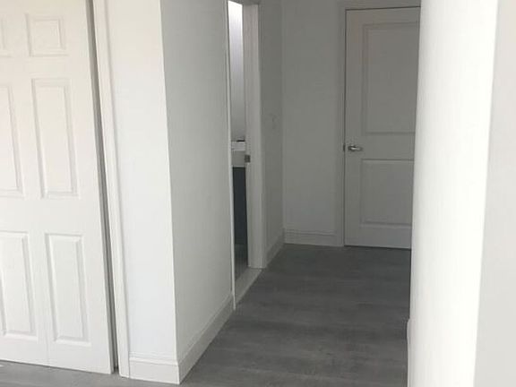 5th image of 3326 N 17th St Floor 2