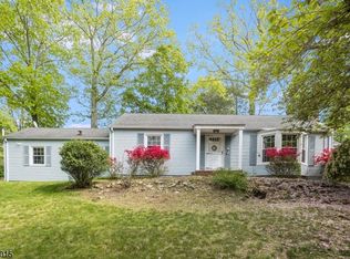 48 Hillcrest Ave, Morristown, NJ 07960