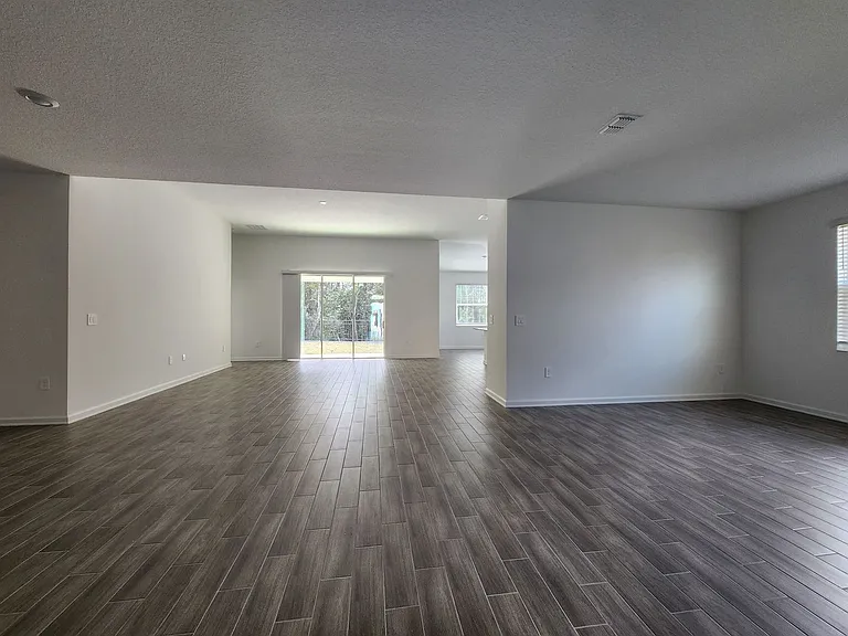 6278 Lakepine St — Photo 4