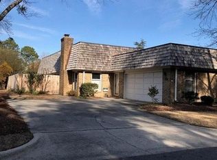 408 W Love Forty Dr, Pinehurst, NC 28374