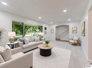 15539 Arbor St, Omaha, NE 68144