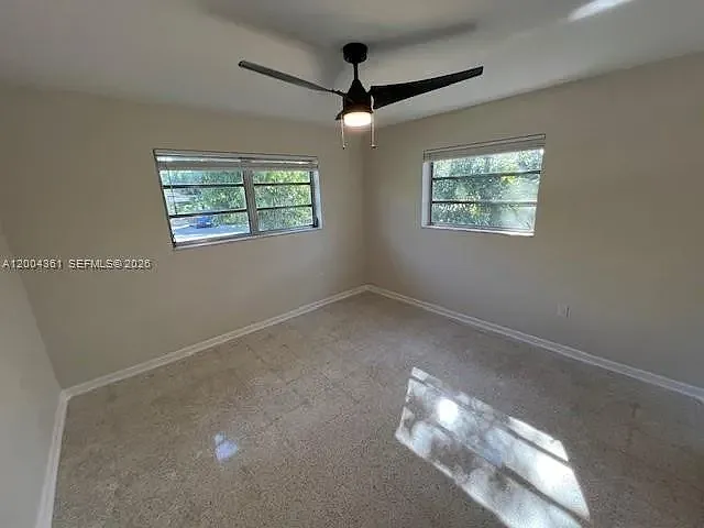 2500 SW 58th Ave — Photo 9