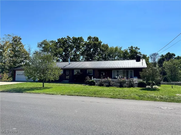 30 Sunset Dr, Caldwell, OH 43724