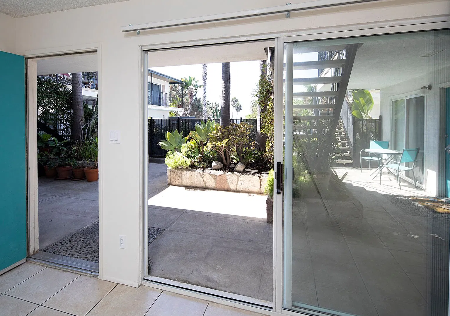 703 Stratford Court — Photo 4