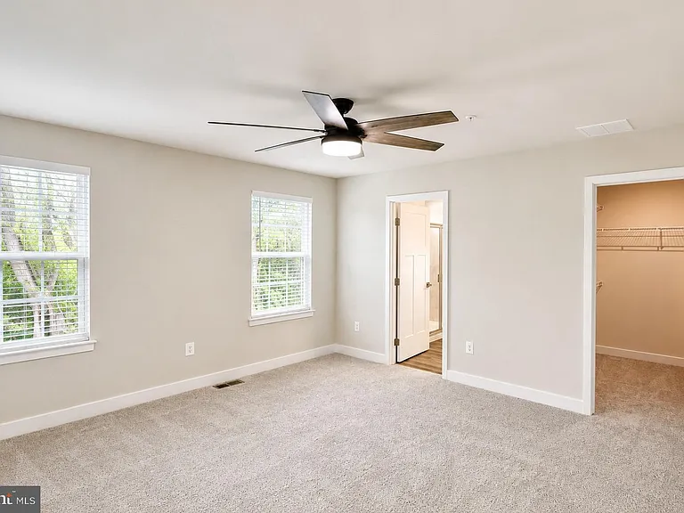 340 Paca Gardens Ln — Photo 5