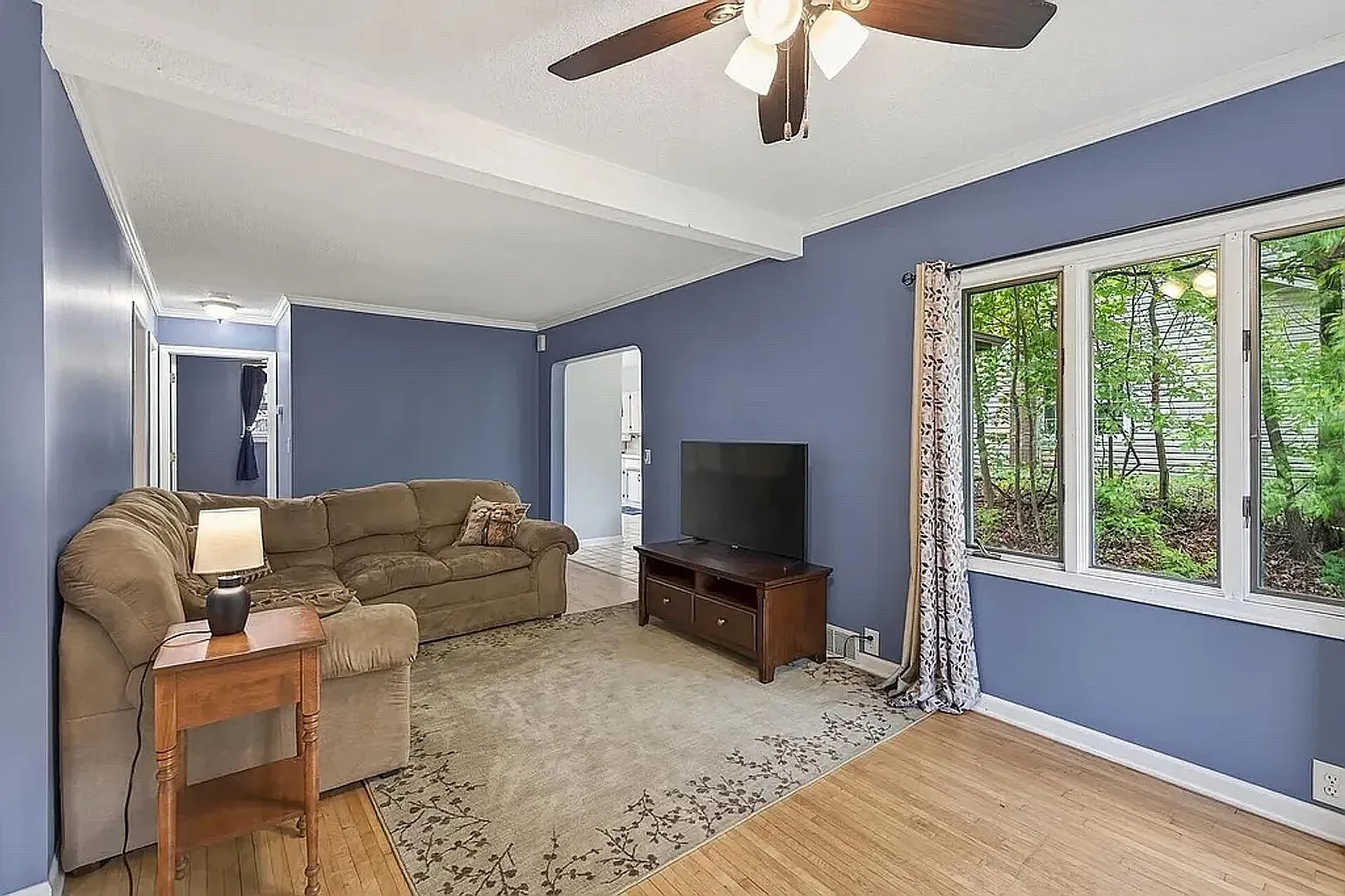 4 bed, 1684 sqft, $3,500 — Photo 2