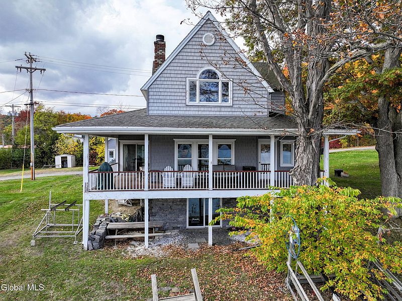2nd image of 11 Coates Point Road