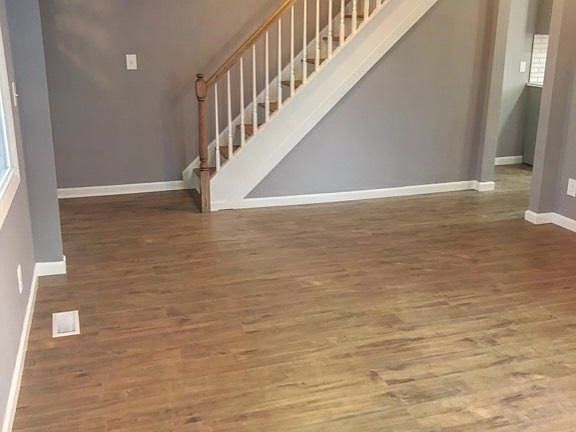 Living Room w: stairs