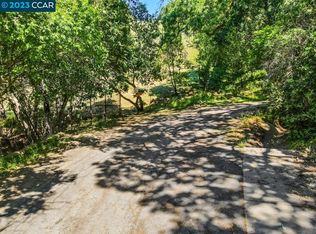 11 Sequoia Way, Martinez, CA 94553