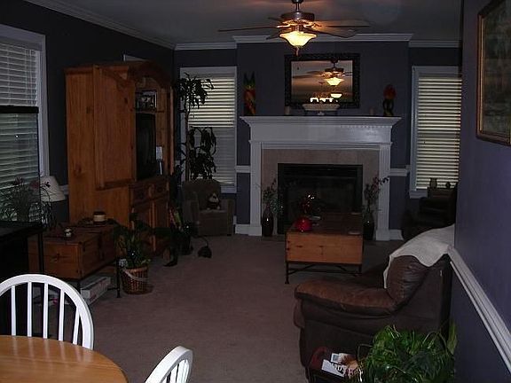 2nd image of 292 Primrose Ln