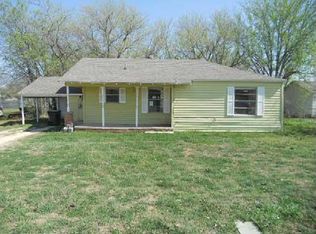 309 E 4th St, Blum, TX 76627