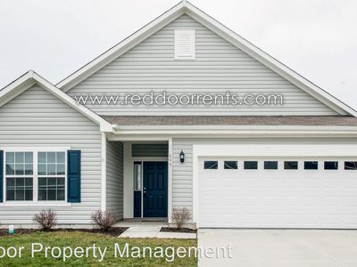 895 Blue Ash Trl, Greenwood, IN, 46143