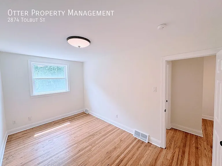 2874 Tolbut St — Photo 15