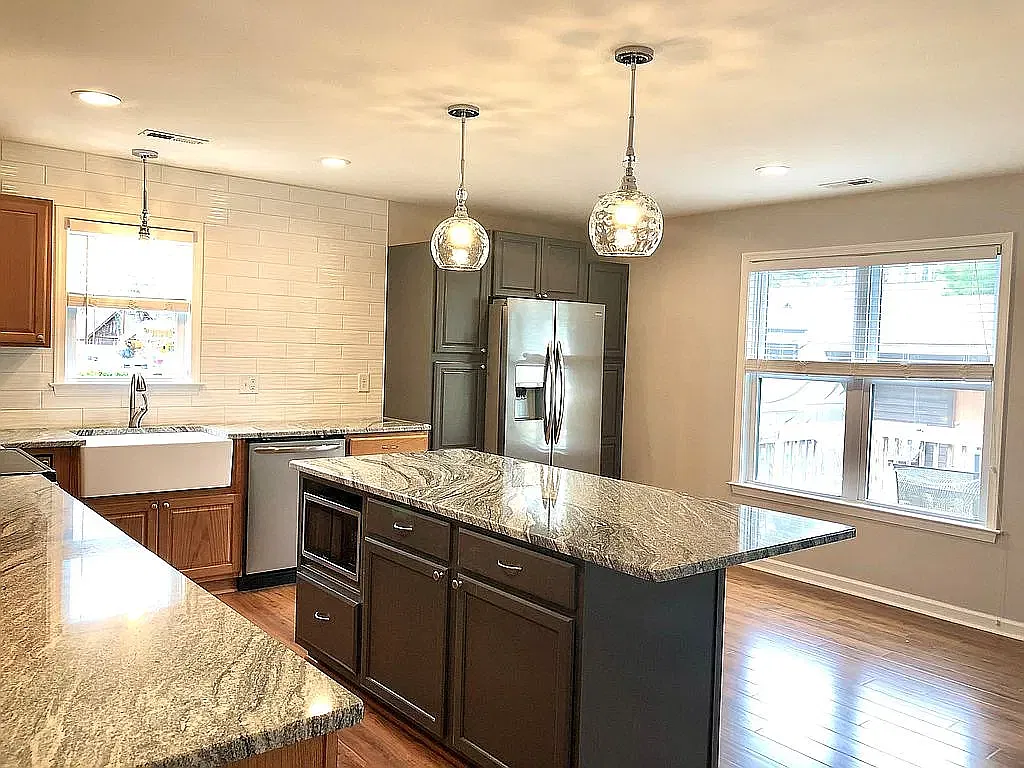 3 bed, 1494 sqft, $2,750 — Photo 3