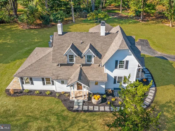 4 Huntrise Ln, West Chester, PA 19382
