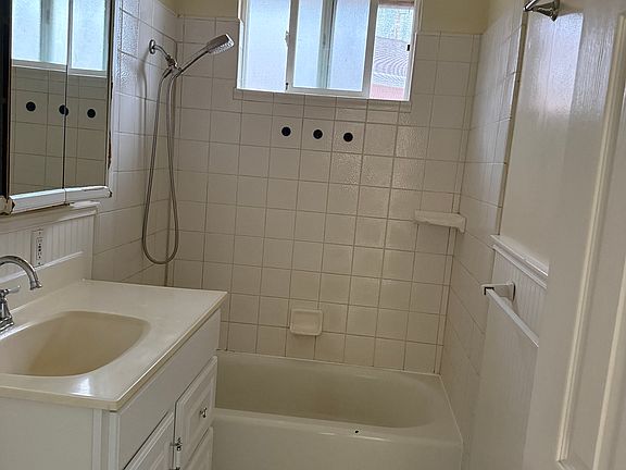 5th image of 2867 Regnart Way