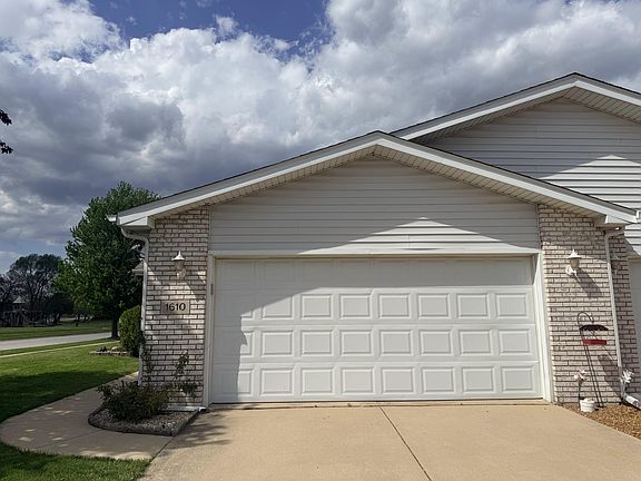 2nd image of 1610 Beech Dr