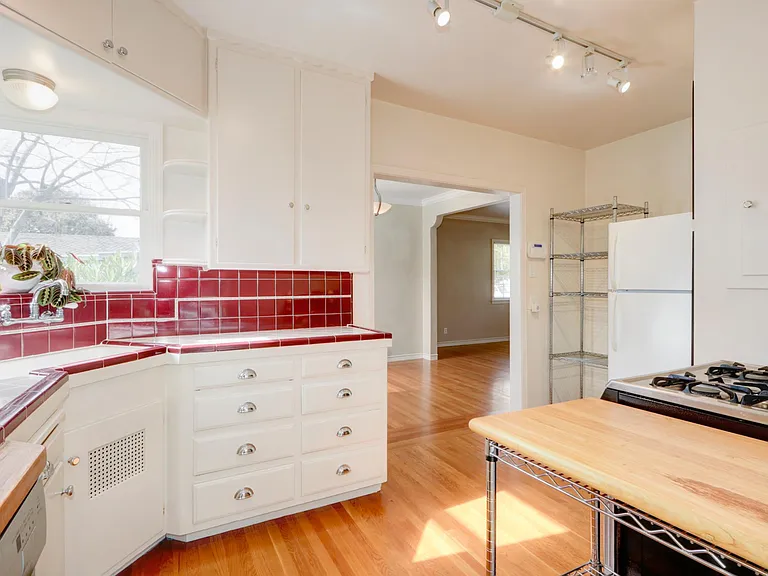 5228 G St — Photo 19