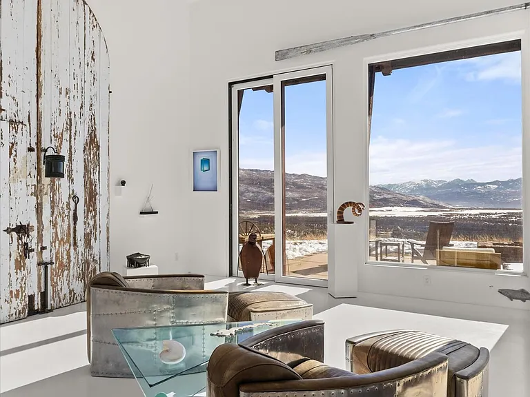 2103 Ten Peaks Mesa Rd — Photo 17