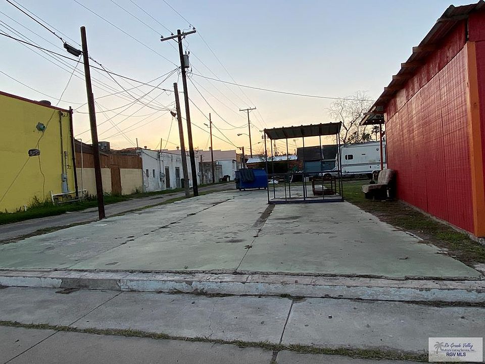 1st image of 155 N 6th St