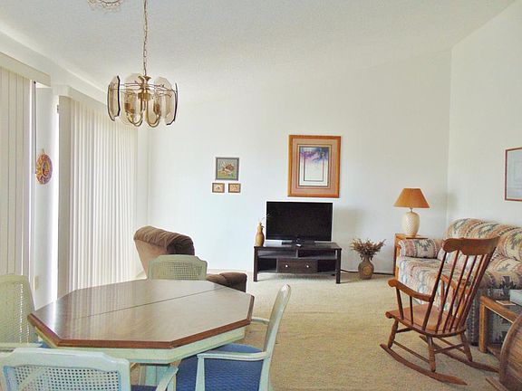 3rd image of 8815 W Avenida De Amigos Cir