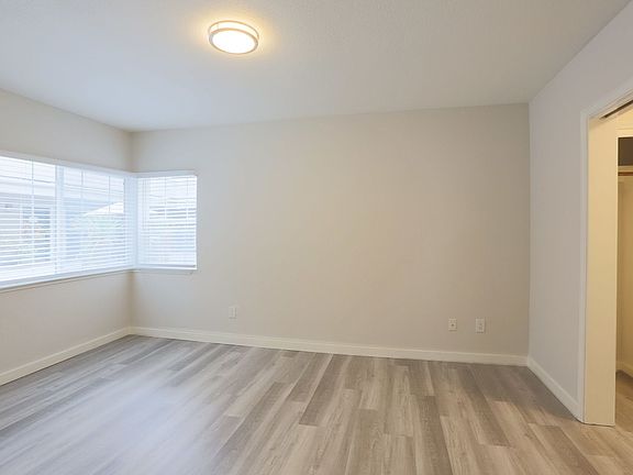5th image of 90 Athol Ave #2A