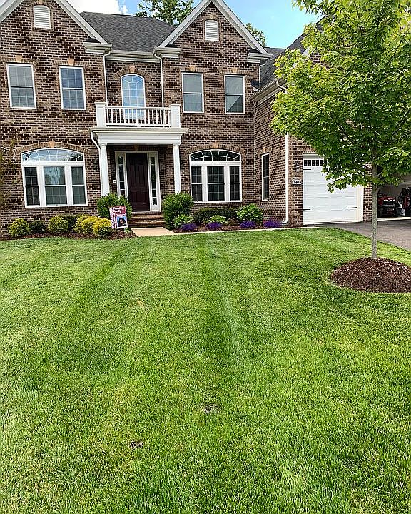 2nd image of 13403 Winamac Ct