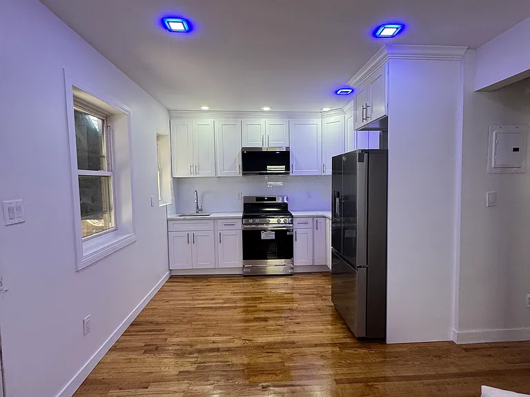 340 Jerome St #1 — Photo 4