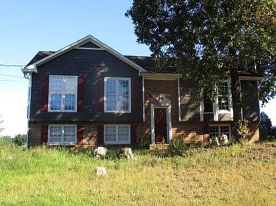 1st image of 1765 King James Dr