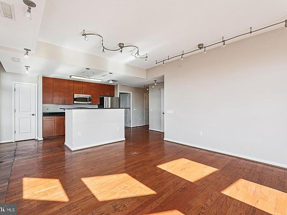 4th image of 1390 Kenyon St NW Condo 717