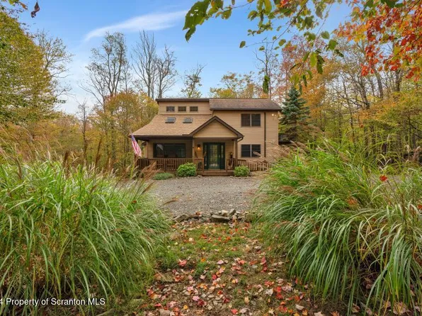 220 Eagles View Dr #Y-2807, Gouldsboro, PA 18424