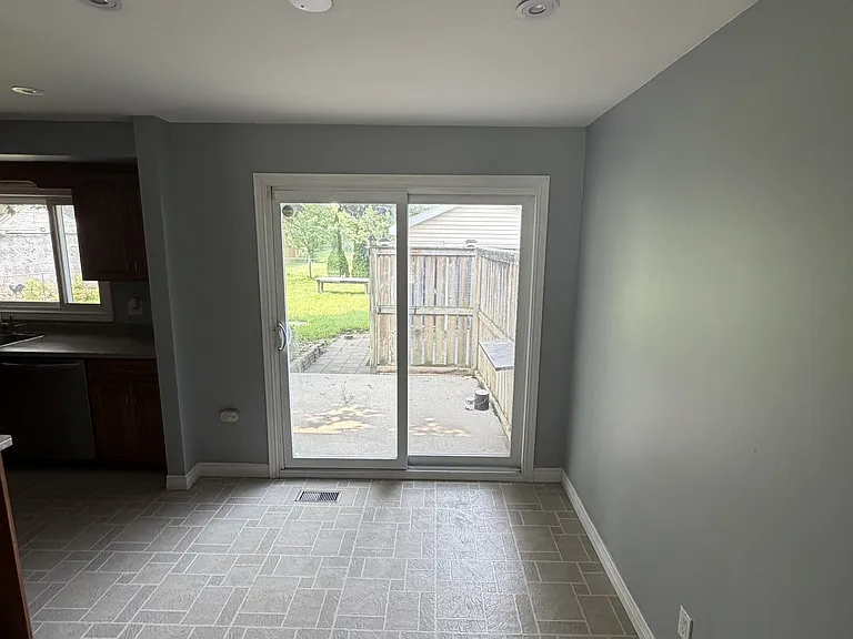 49 Jane St — Photo 17