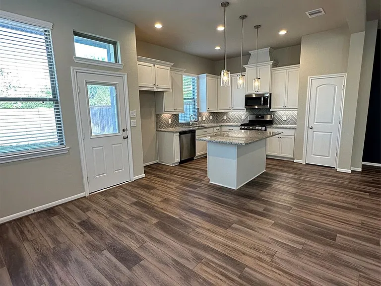 16215 Northern Cardinal Ln — Photo 6