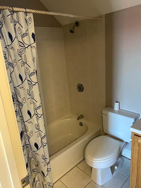 2nd image of 653 Washington St #B