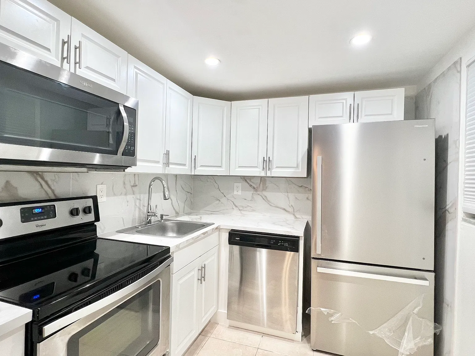 2 bed, 1350 sqft, $2,450 — Photo 1