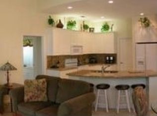 103 Kapok Cres, Royal Palm Beach, FL 33411