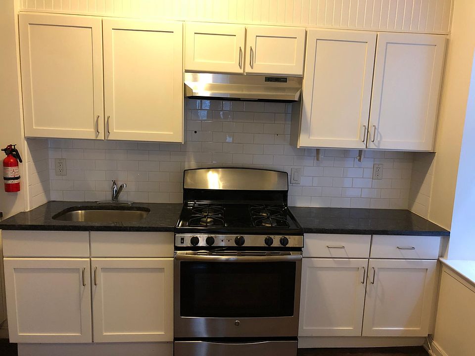 1st image of 211 Summer Ave Bsmt 17