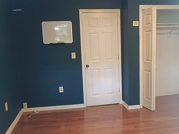 3rd image of 53 Gardner Ave #1-3
