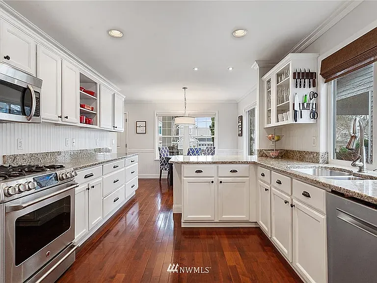 7118 Autumn Ave SE — Photo 8