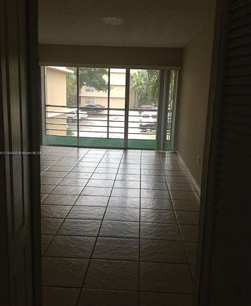 3rd image of 4205 N University Dr APT 207
