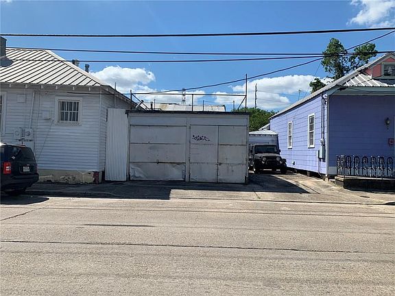 3rd image of 8601-03 Oak St