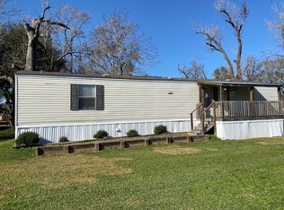 203 Pleasant Ave #B, Highlands, TX 77562