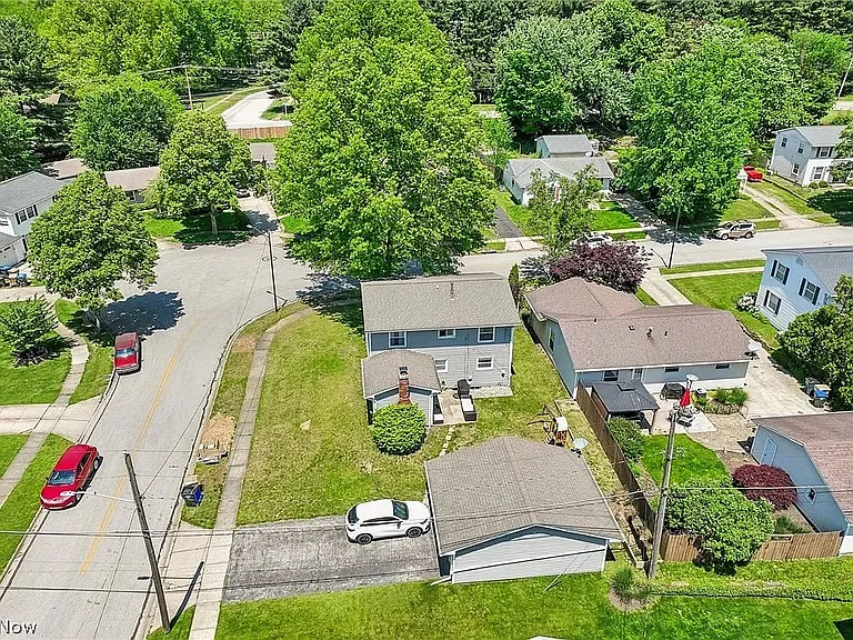 2369 Frederick Dr — Photo 36