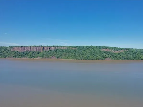 37 Maple Avenue #1B, Hastings-on-Hudson, NY 10706