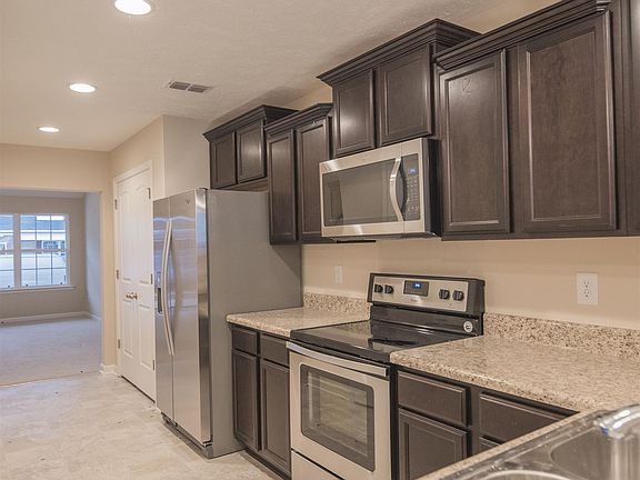 5th image of 4731 Chelanie Circle 101