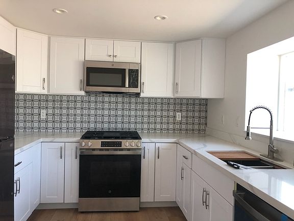 4th image of 710 Aussie Ave