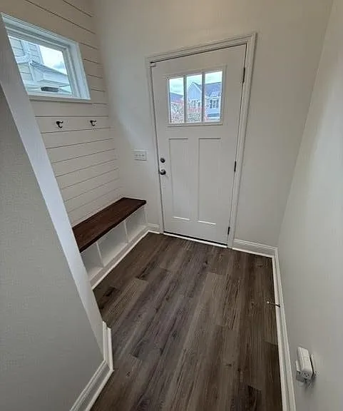 438 Grand Oaks Rd — Photo 2