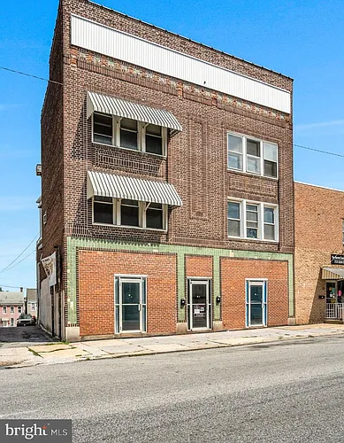 727 E Market St Photo 1